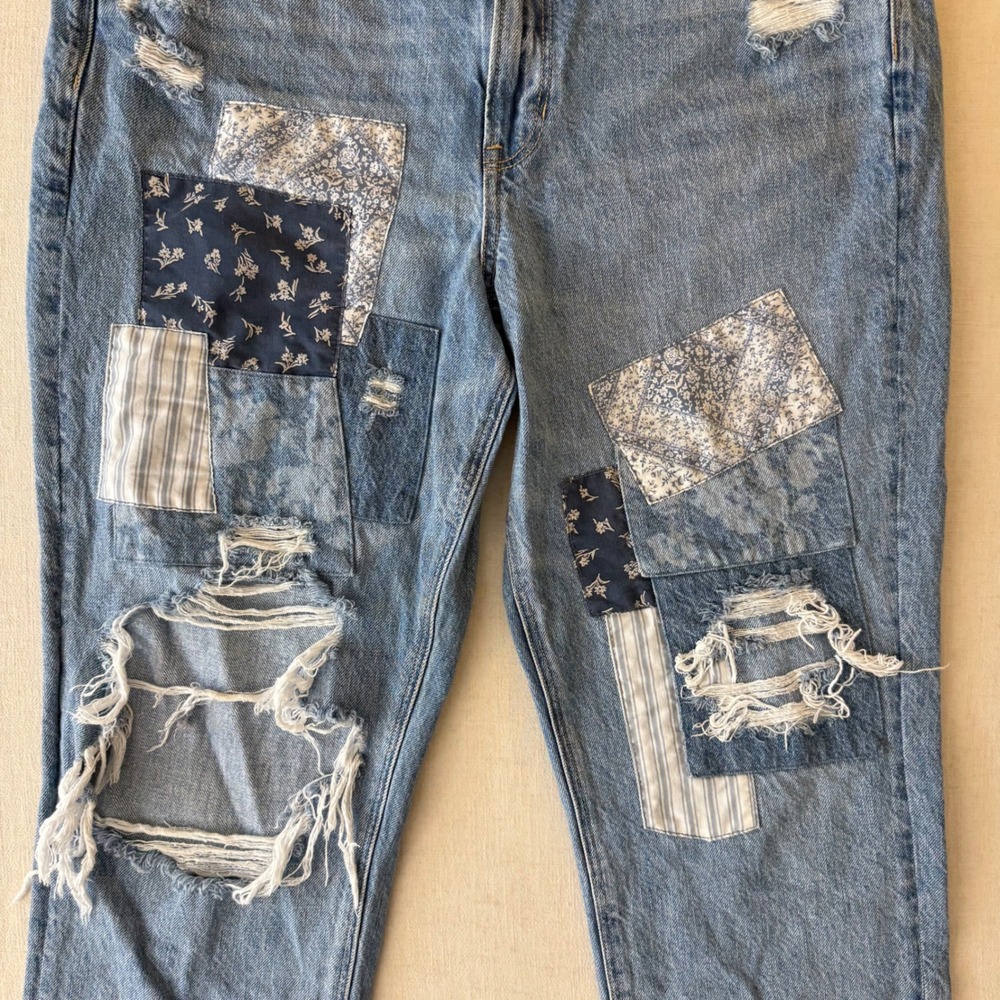 American Eagle Mom Straight Jeans Women 16 Blue Patchwork Distressed High Rise - Picture 4 of 12